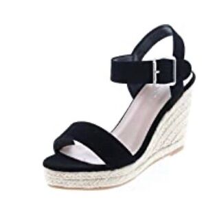 Black wedge for spring time! Never worn! Comfortable, size 7.5